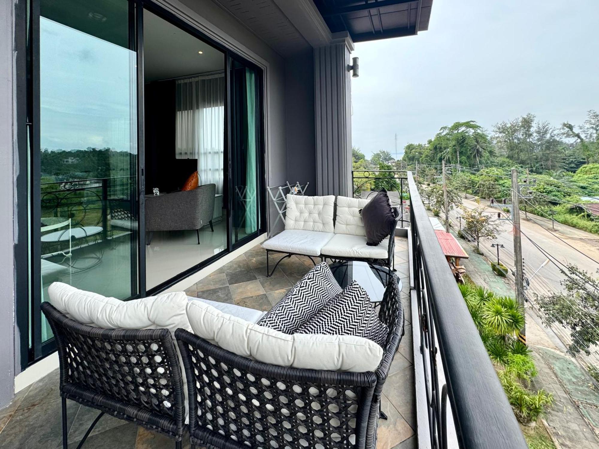 Klong Muang Beach Apartment Bagian luar foto