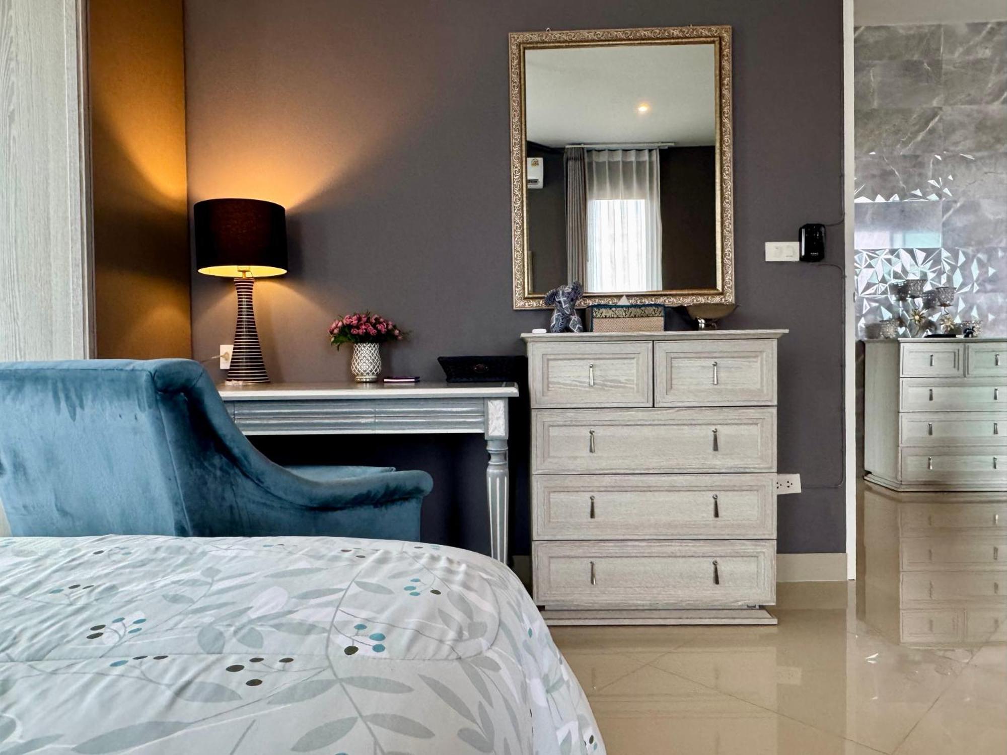 Klong Muang Beach Apartment Bagian luar foto